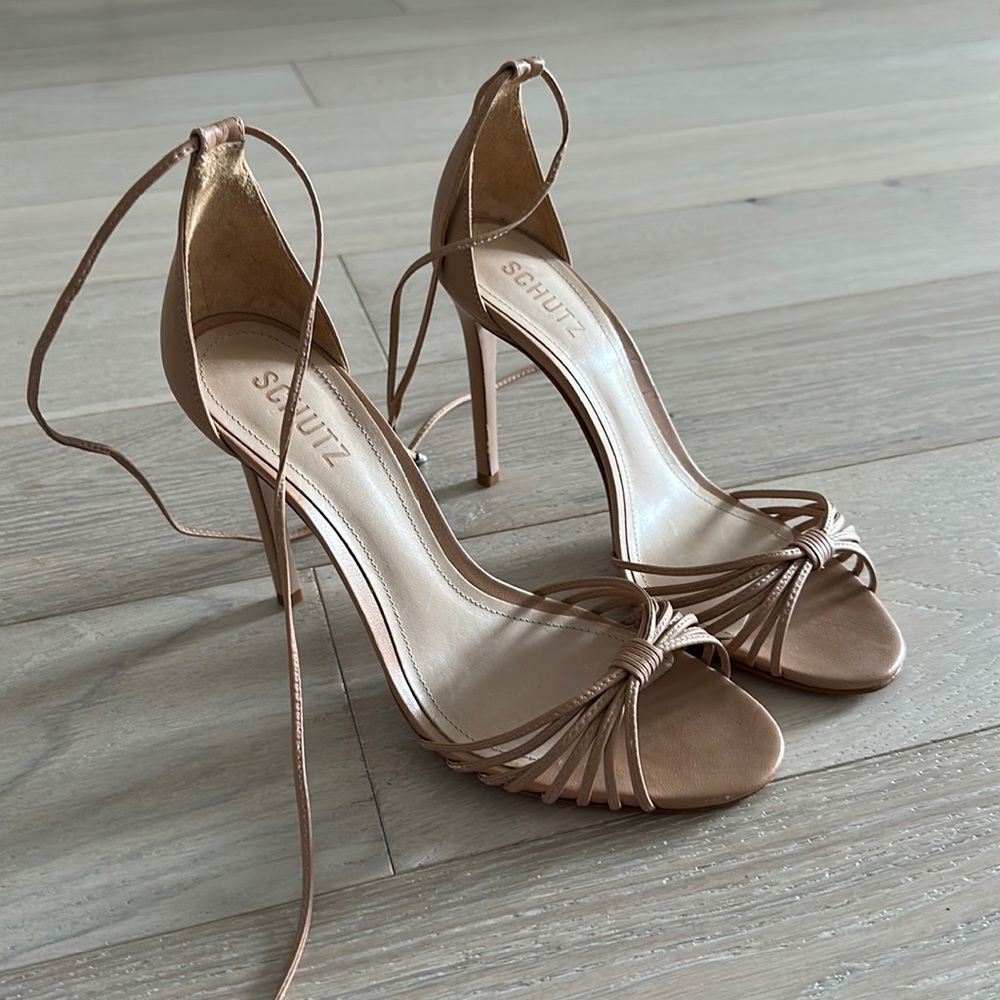 Shutz Nude Heel